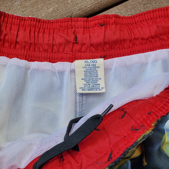 swim trunks - Picture 2 of 3